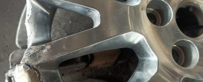 שיפוץ+יישור גנט קאדילק