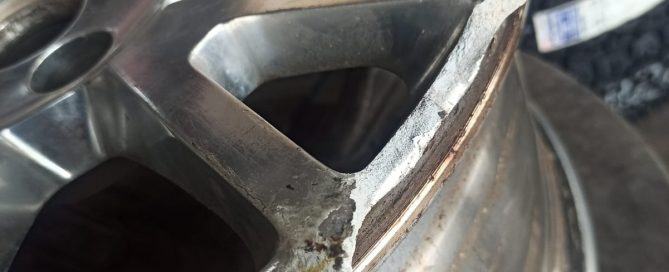 שיפוץ+יישור גנט קאדילק